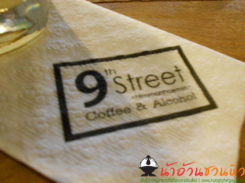 9th Street Cafe นิมมานเหมินทร์ 9
