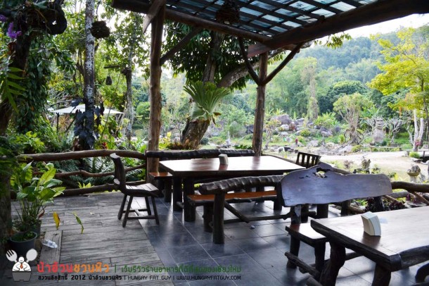 ธารทองลอด์จ ร้านอาหารอร่อย วิวสวยด้วยบรรยากาศรีสอร์ท