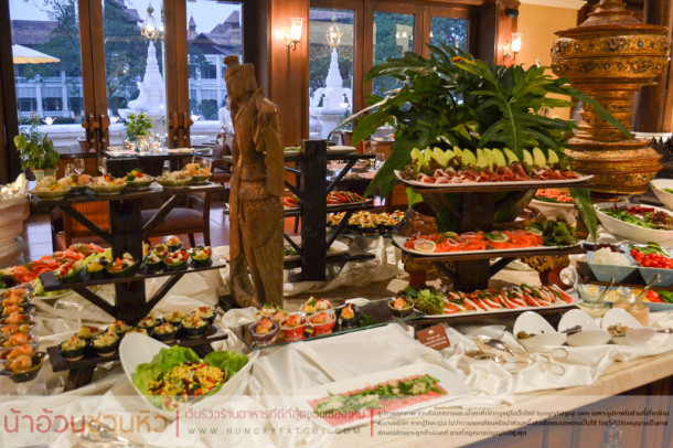 Friday Seafood Buffet at Akaligo Restaurant