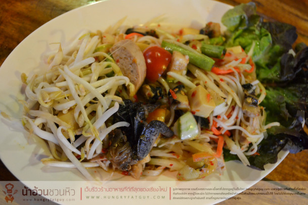 ส้มตำเมืองอุบล ไก่หันสมุนไพร สาขาเชียงใหม่