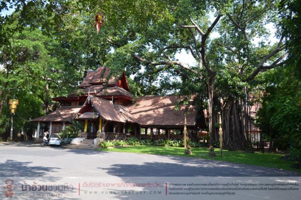 Yaang Come Village โรงแรมสไตล์ไทยลื้อ ใจกลางเมือง