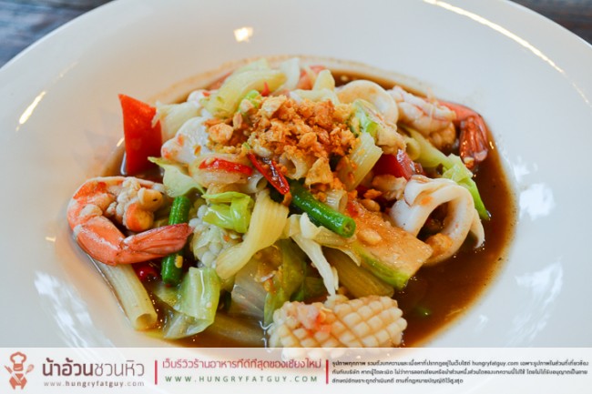 ตำแซ่บ พันนัว : Modern Delicious LAOS Cuisine