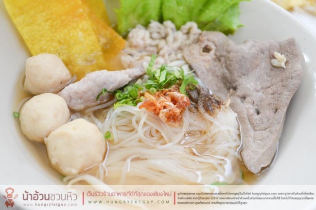 ร้านก๋วยเตี๋ยวชัยเจริญ ร้านก๋วยเตี๋ยววินเทจ รสชาติดี บรรยากาศเยี่ยม