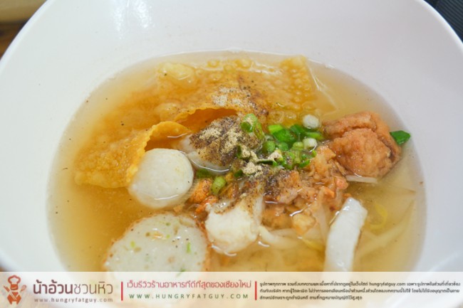 ก๋วยเตี๋ยวปลาโอวเล้ง สด สะอาด ลูกชิ้นปลาแท้ไม่คาว