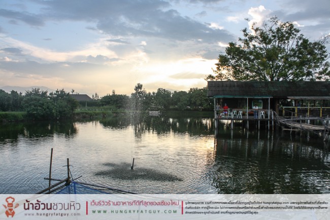 สวนอาหารอุ๊ยมี ร้านอาหารกลางน้ำ อ.สันทราย เชียงใหม่