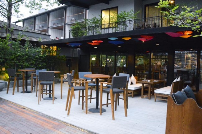 Lanna River Bar ร้านนั่งชิลเก๋ๆ ริมน้ำปิง เสน่ห์แห่งใหม่ของ Sala Lanna