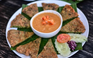 Permanent Link to ร้านรออยู่ตรงนี้ ร้านอาหารไทยอร่อย รสชาติสะใจอารมณ์ศิลปิน