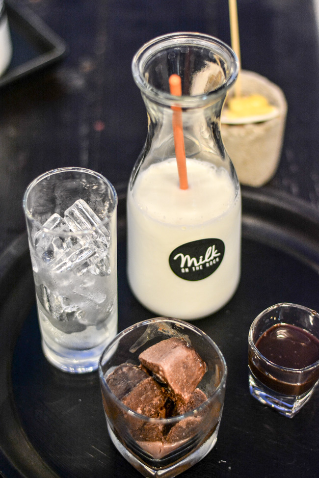 ร้านนม Milk on the rock