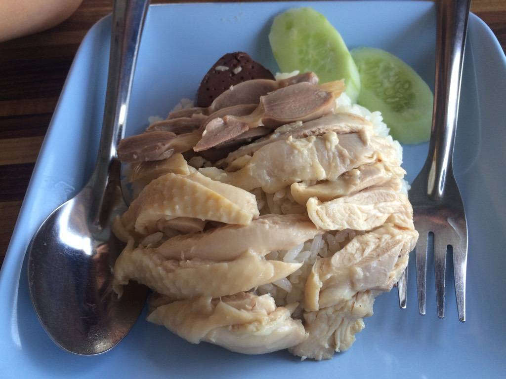 ข้าวมันไก่กฤษโอชา สันทราย ร้านชื่อดังสาขาสอง