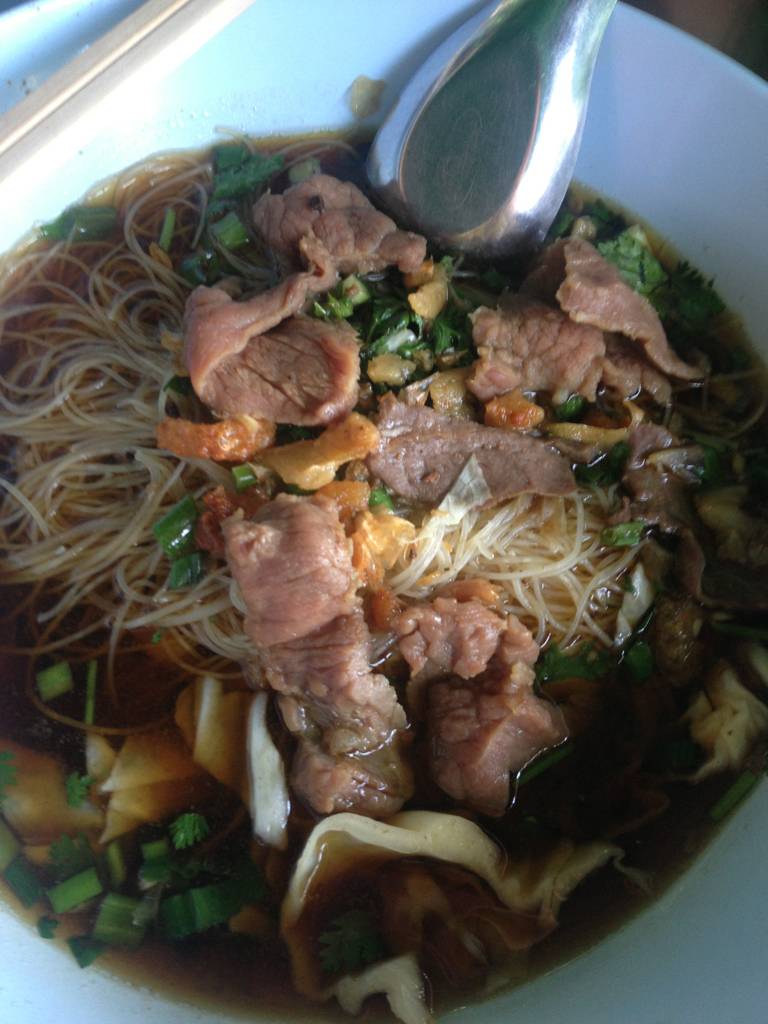 ก๋วยเตี๋ยวเนื้อลุงปัน ของเด็ดและอร่อยแห่งย่านวัดกู่เต้า