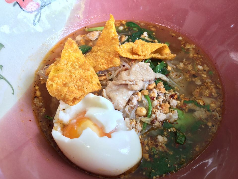 ก๋วยเตี๋ยวต้มยำสามพี่น้อง อีกหนึ่งร้านก๋วยเตี๋ยวอร่อยย่านช้างคลาน