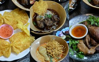 Permanent Link to ก๋วยเตี๋ยวน้ำซุปร้าย เนื้อไก่ตุ๋นนุ่มอร่อย เมนูเด็ดห้ามพลาดที่ ผ๋ามไก่ตุ๋น หลังมอชอ