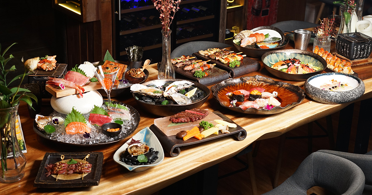 เต็มอิ่มกับอาหารญี่ปุ่นแบบพรีเมียม พร้อมเครื่องดื่มใส ๆ หรือหนักแน่น จากฝีมือบาร์เทนเดอร์มือทอง ที่ Uchi Japanese Gastro Bar